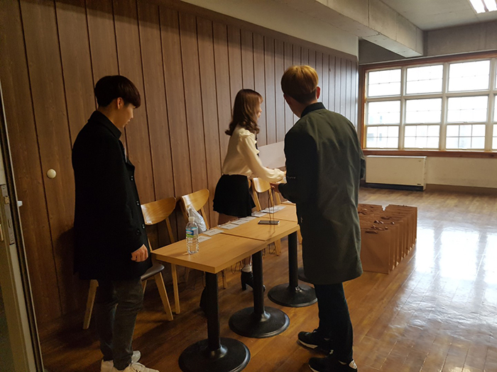 2083672041_Tva6BRmu_KakaoTalk_Moim_6I4xlgRWWjb2AnJOI3FgzkVIhtpYDE.jpg 2083672041_Tva6BRmu_KakaoTalk_Moim_6I4xlgRWWjb2AnJOI3FgzkVIhtpYDE.jpg