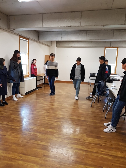 604950596_hs9wHUbS_KakaoTalk_Moim_74A2H2KF0TsAbH5bv6M1H32b2WKC8q.jpg 604950596_hs9wHUbS_KakaoTalk_Moim_74A2H2KF0TsAbH5bv6M1H32b2WKC8q.jpg